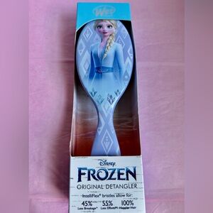 Disney Frozen Original Elsa Guiding Spirit Detangler Wet Brush New in Box